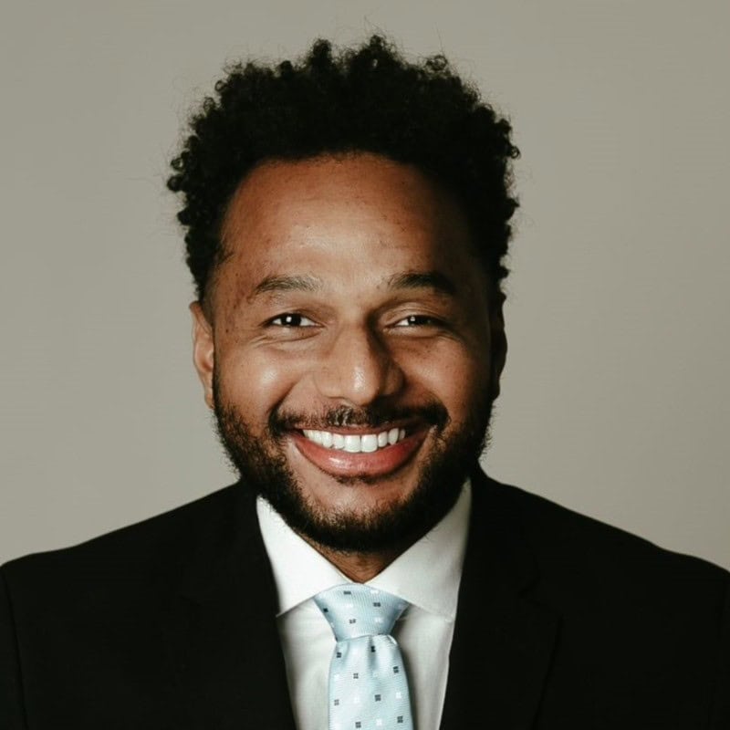 Paulo Victor Squires